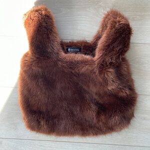 faux fur bag ✨ perfect for winter ❄️